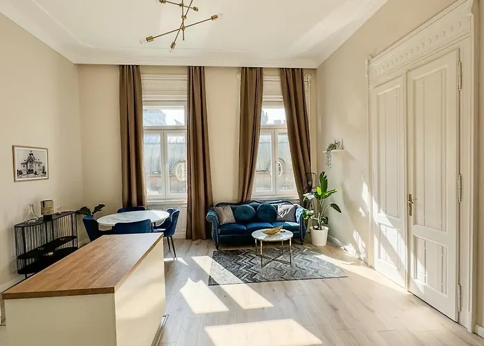 Parisian Chic Center Apartmán Budapešť