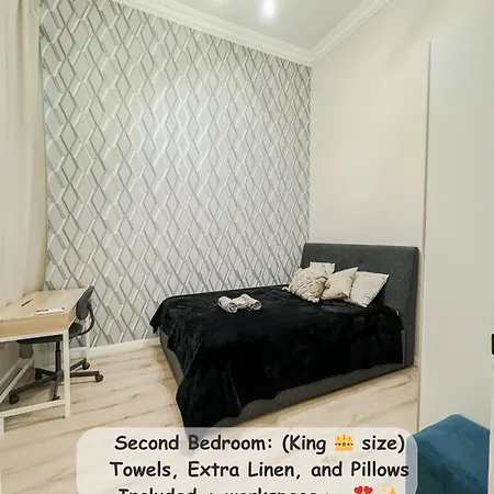 Parisian Chic Center Apartment *