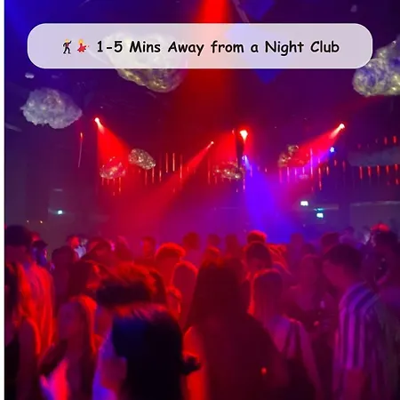 Parisian Chic Center Daire